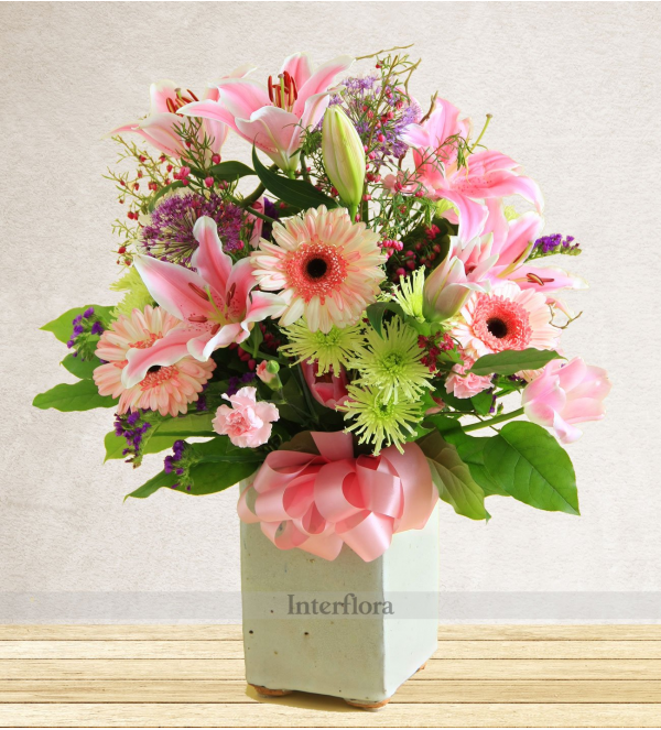 Pembe Karışık Çiçek Aranjmanı